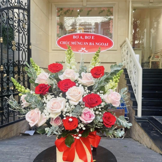 Hộp Hoa 100
