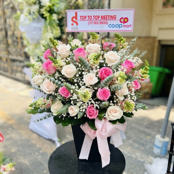 Hộp Hoa Chúc Mừng 600